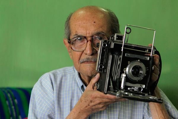 Don Chusito en dos etapas de su vida